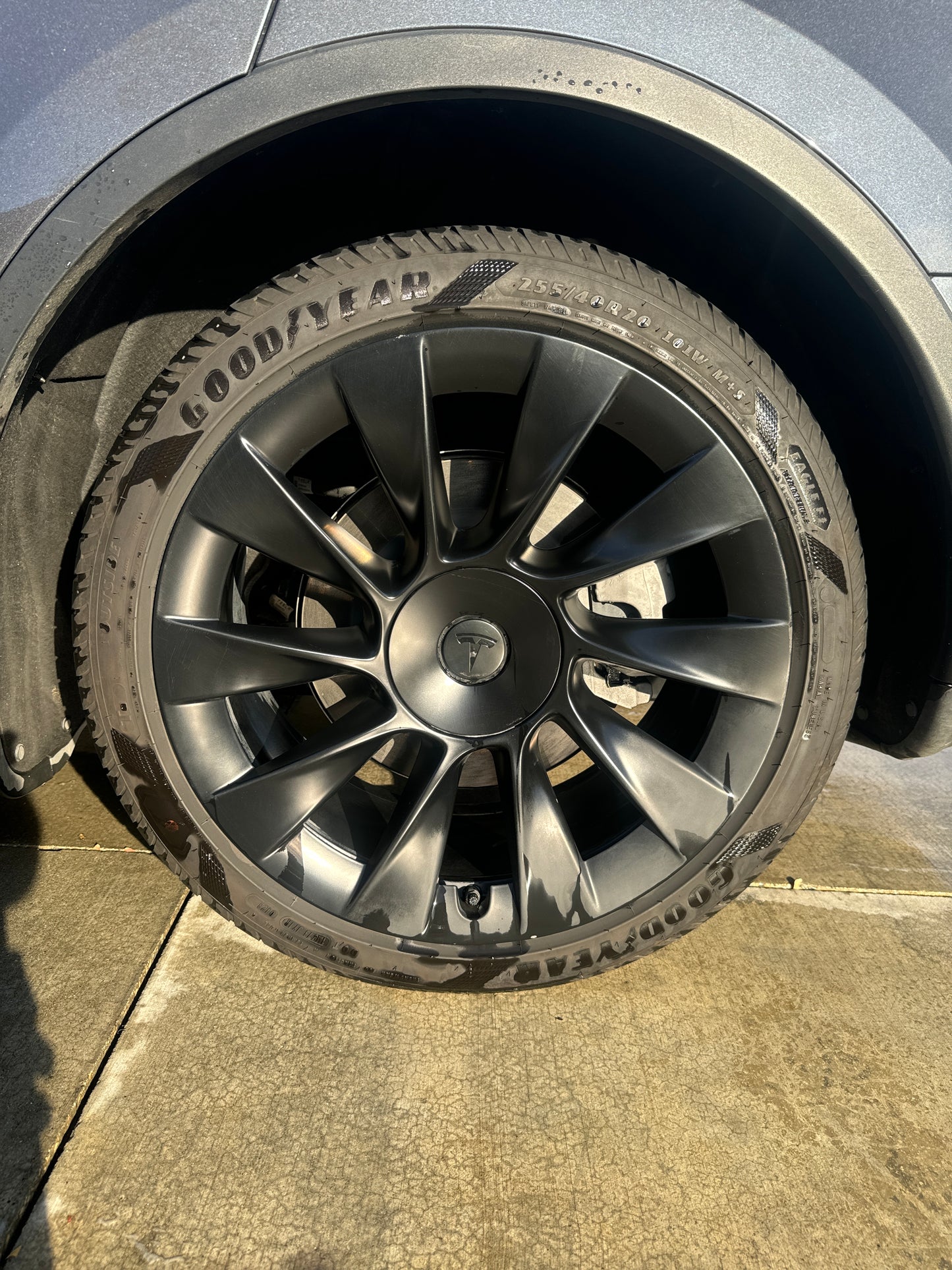 01 WHEEL & TIRE CLEANER